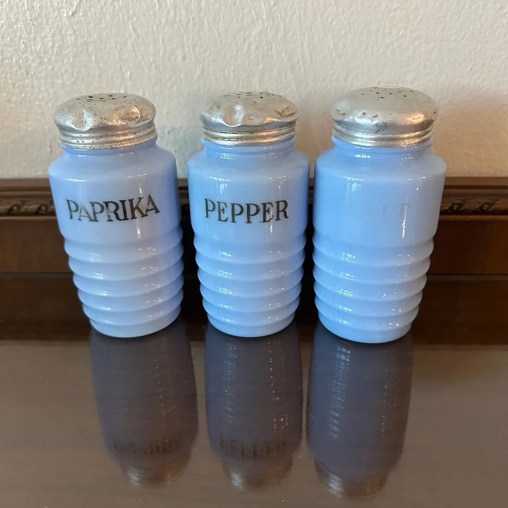 Vintage McKee Delphite Blue Beehive Salt Pepper Paprika Shaker Set